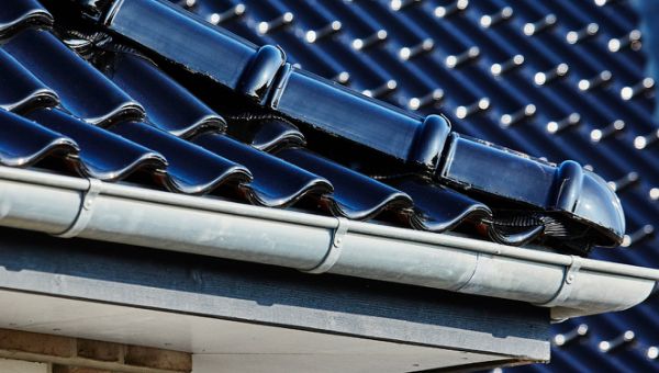 Vælg tagsten med den rigtige form og overflade.